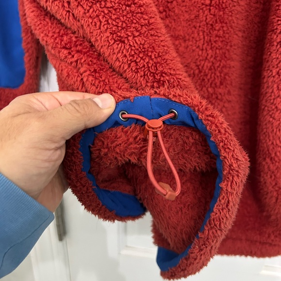 The North Face Men’s Red and Blue Fleece Pullover - Picture 5 of 8
